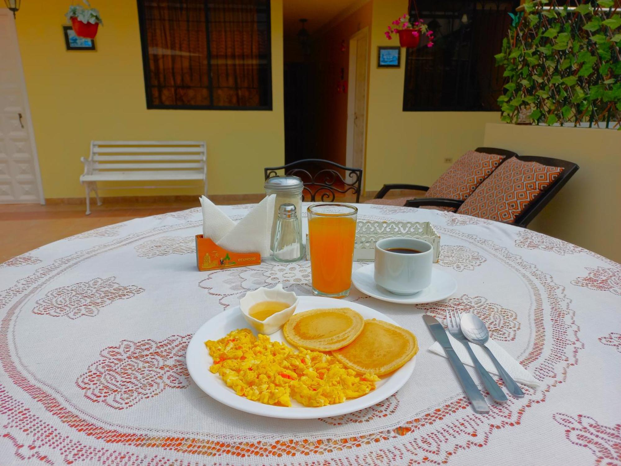 La Rosario Hotel Quito Exterior photo